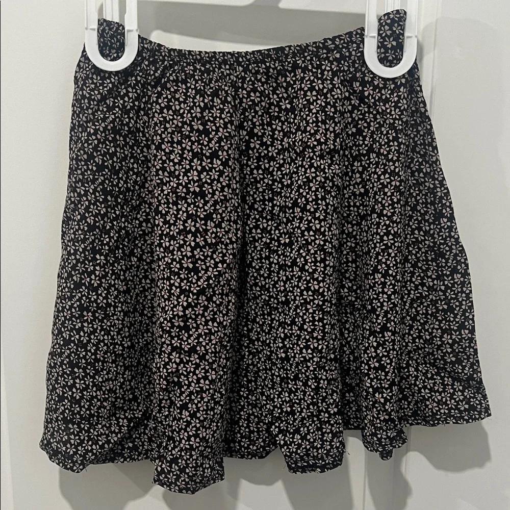 Brandy Melville Black and‎ Cream Floral Skirt, One Size